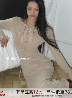 Rojo oscuro智惠美人燕麦醋酸羊毛水滴领系带性感露背连衣长裙秋