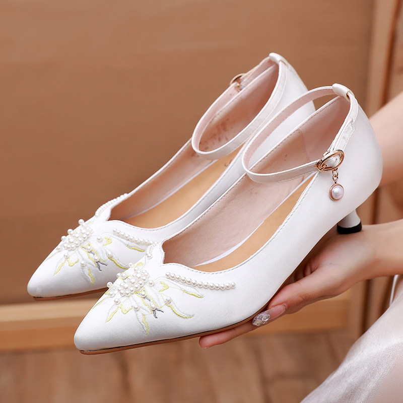 【化蝶】原创设计 手工女鞋文艺复古宴会鞋民族风刺绣单鞋低跟3cm