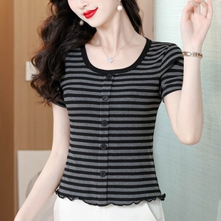 简约圆领条纹短袖 T恤女单排扣波浪下摆气质显瘦上衣 新款 2026夏季