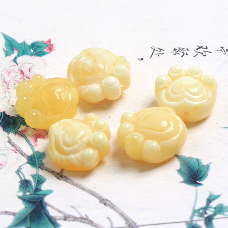 天然琥珀蜜蜡雕刻件可爱猫爪子吊坠挂件小提溜diy手串配饰材料