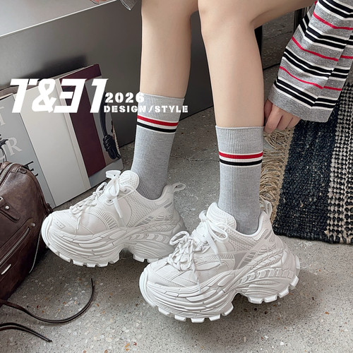 T31女鞋2026秋季厚底老爹鞋女增高休闲百搭机能风防滑翘臀运动鞋