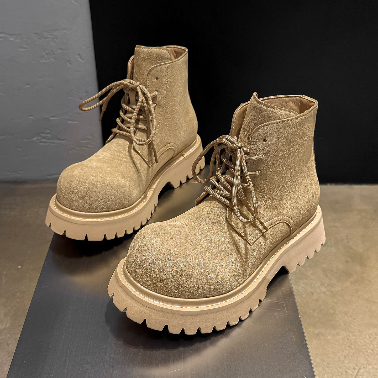 马丁靴男款2025新款德比鞋高帮大头皮鞋厚底隐形增高真皮大黄靴子