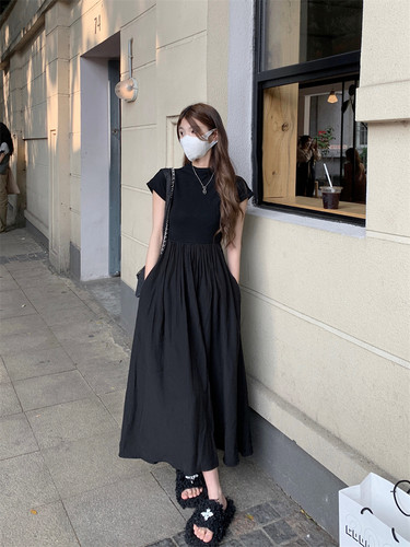 黑色裙子收腰显瘦拼接短袖连衣裙