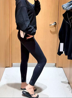冬季加绒显瘦小脚瑜伽裤女款