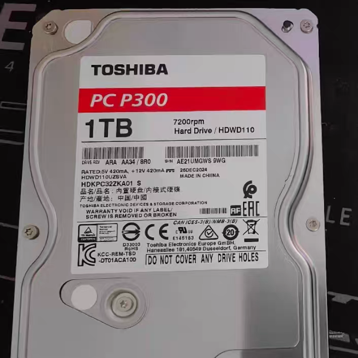 全新东芝 HDWD110 1T台式机硬盘7200转SATA3单碟1TB垂直P300红盘