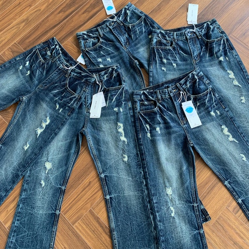 水洗闪电裂纹猫须破洞微喇牛仔裤