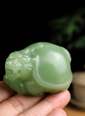 和田玉青白玉生肖龙龟手把件长寿