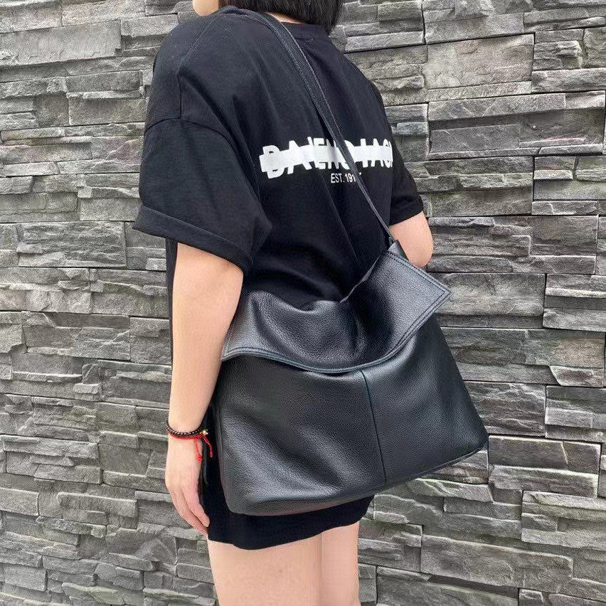 广州工厂夏季头层自然摔软皮