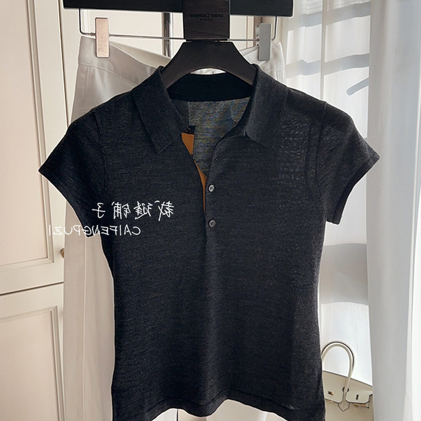 新款 法式女人味~修身超弹力半开翻领polo领美丽诺羊毛短袖T恤女