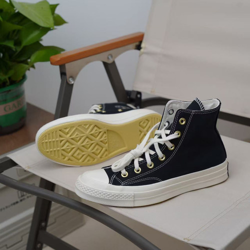 匡威百搭休闲高帮帆布鞋