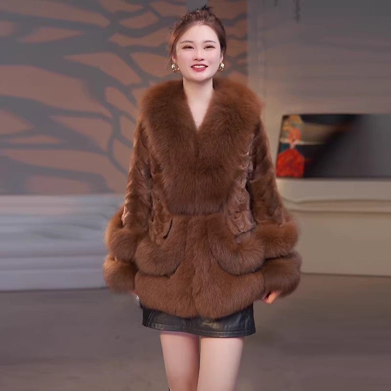 皮草女装水貂真皮修身短款皮毛一体大衣毛领2024新款海宁貂皮外套
