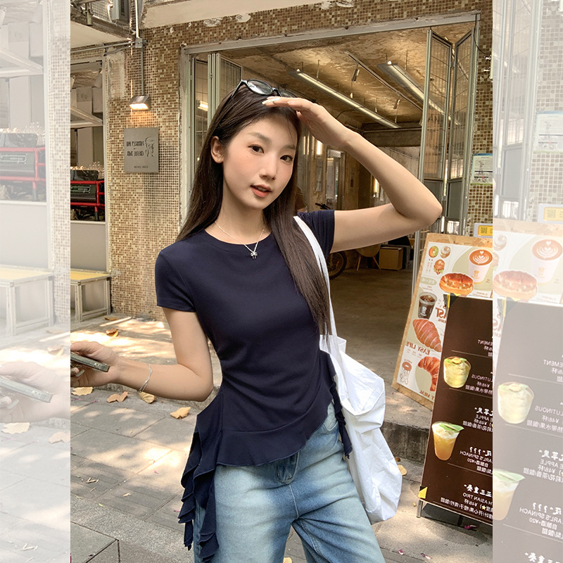【米澜时装】藏青色圆领不规则下摆荷花边短袖T恤女夏季2025新款
