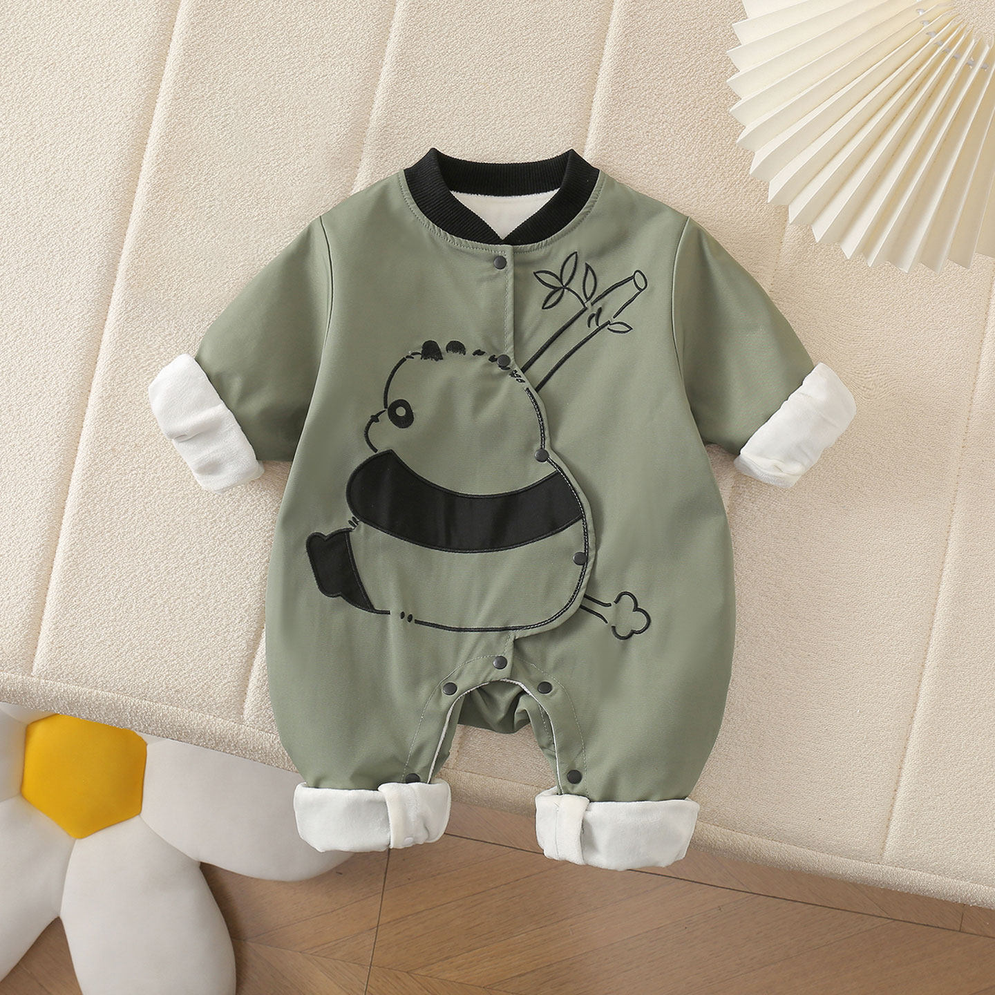 婴儿连体衣春秋可爱超萌外出服小月龄宝宝衣服秋装双层加绒哈衣
