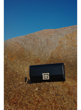 IORE原创秋季新款 头层牛皮五金斜跨包单肩包腋下包女包