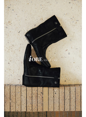 IORE理想矿石设计师原创 理性与随性 利落流线构成侧拉链平底短靴