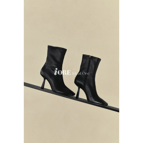 IORE理想矿石弹力小羊皮高跟短靴
