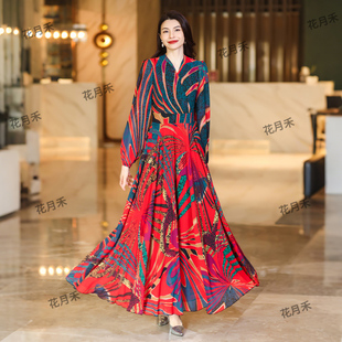 2025年春秋冬V领大摆连衣裙收腰显瘦短款小个子长裙妈妈款沙滩裙