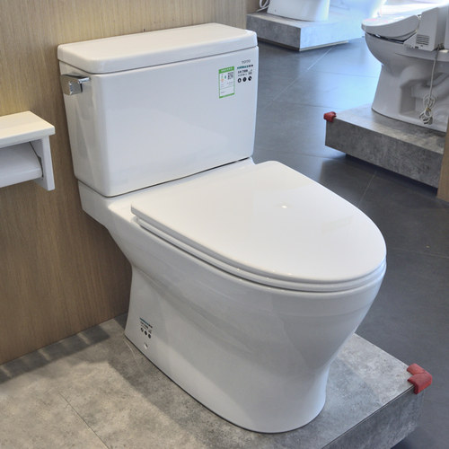 toto节水连体式智洁坐便器