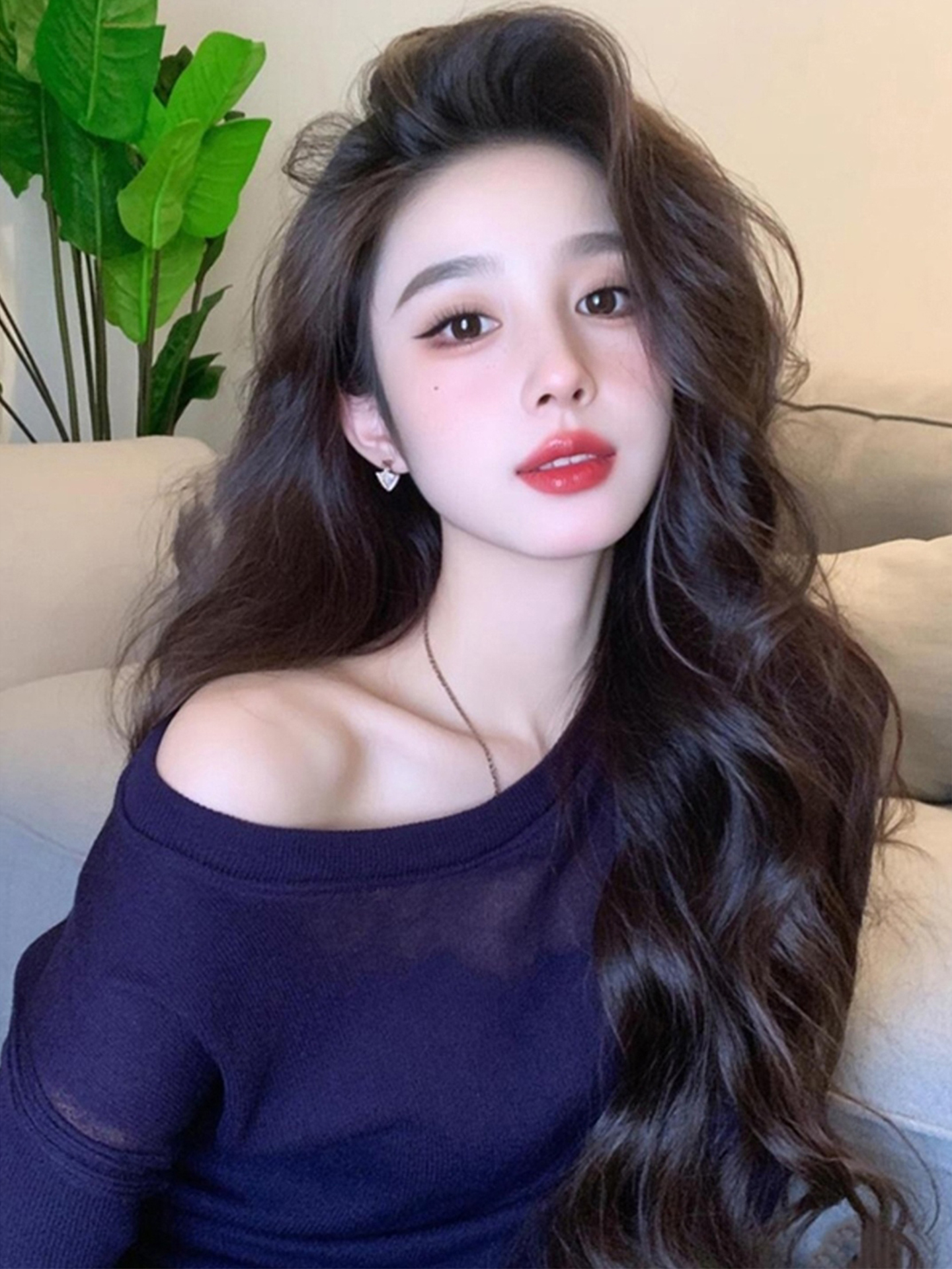 藏青色斜肩露肩长袖早秋女装2025新款绝美巨好看设计感上衣高级感