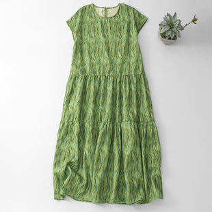 外贸原单尾货捡漏清新绿色线条式 A字显白连衣裙 印花拼接圆领半袖