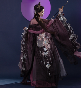 初见青黛原创汉服黑粉唐制诃子群汉元素重工刺绣大袖衫仙气非古装