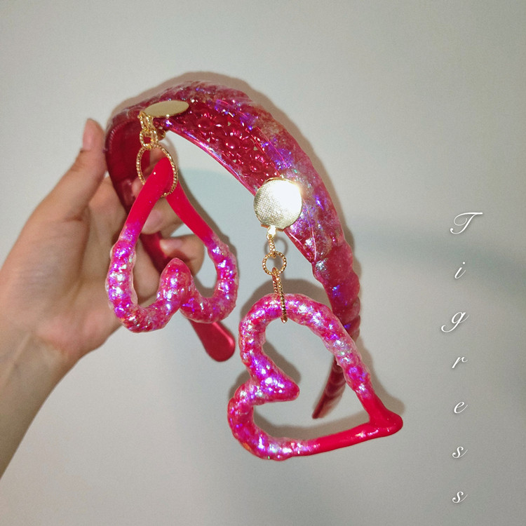tigress 独立原创设计 超大心形幻彩耳环 手工捏制红心耳夹