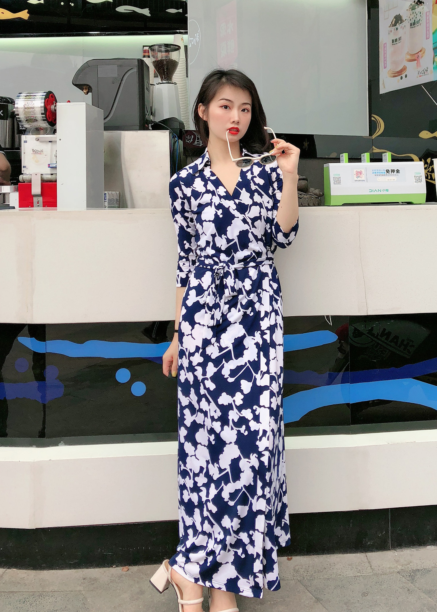 Come from star Star of the same paragraph V. Broken flowers Split ends printing Seaside on vacation Dress longuette Wrap Dressin the Women's clothing/Boutique , Dress  category - from Buy2taobao.com to provide professional Taobao agent buy service