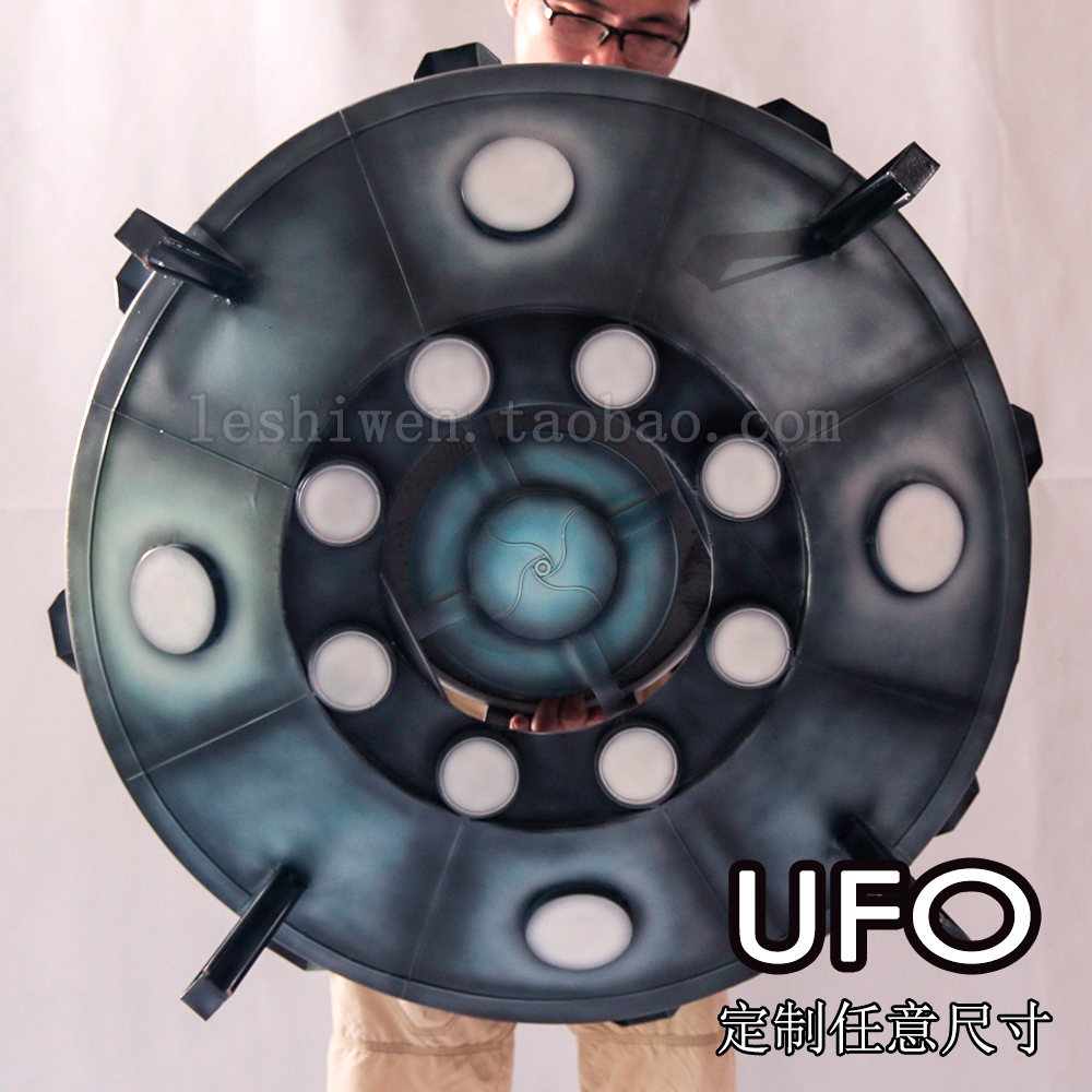 定制科幻宇宙太空飞船战舰飞碟UFO军事模型纯手工艺品创意装饰品