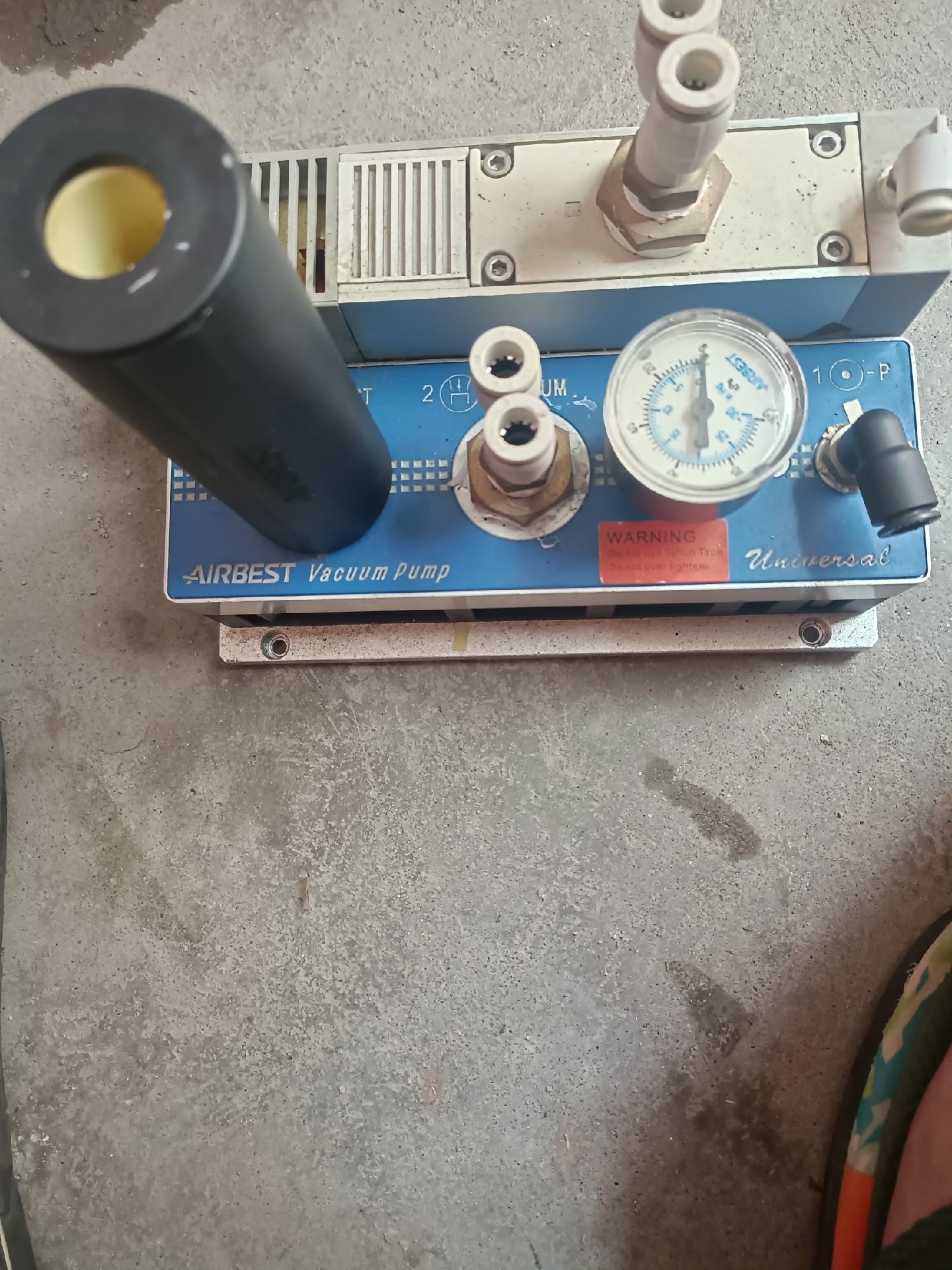 AM25L-阿尔贝斯真空发生器一组，有两组，实物图，看中的老