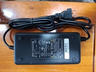 42V 全新未使用过 锂电池充电器