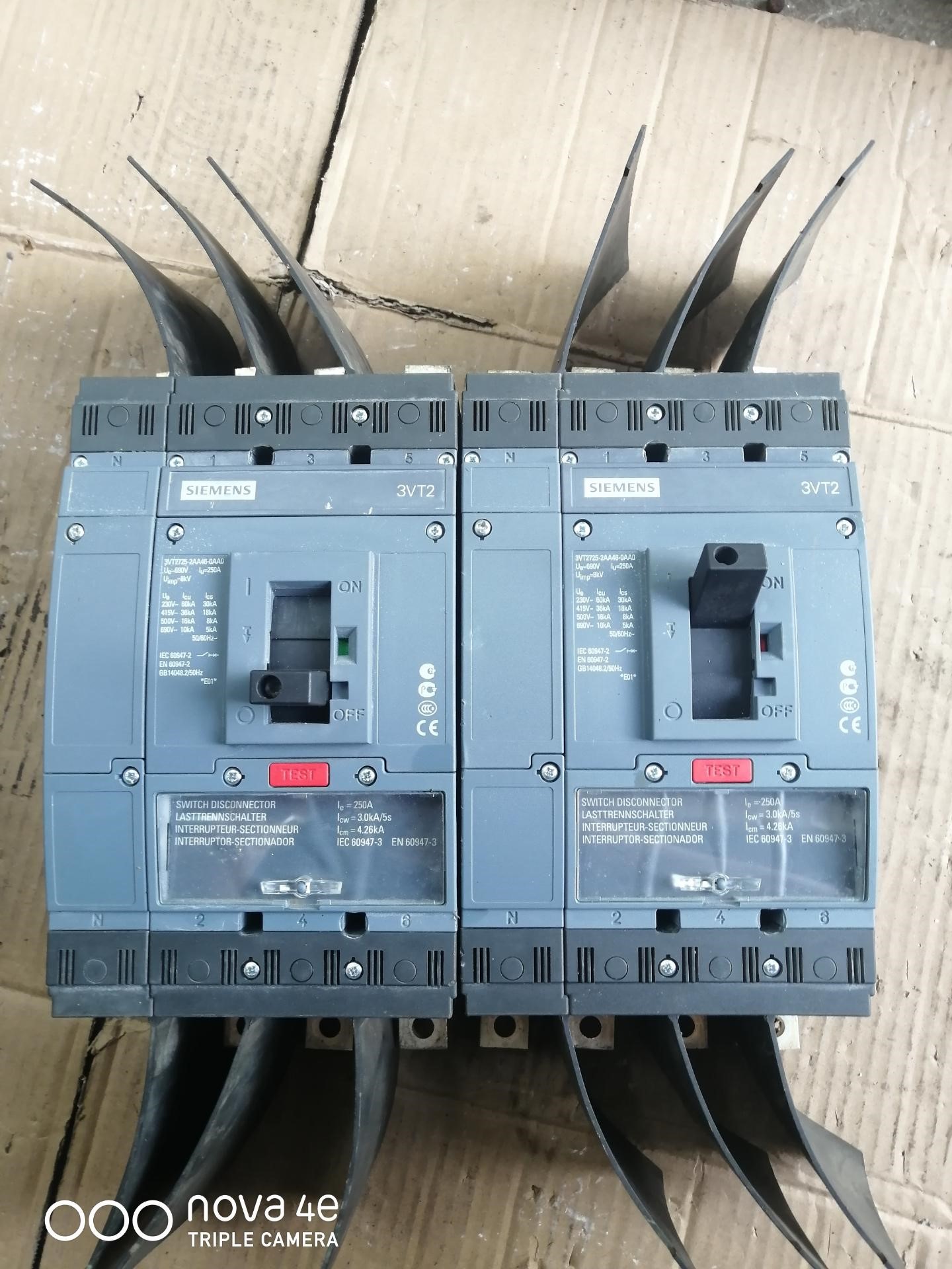 西门子断路器3VT2725-2AA46-0AA0二手拆机，实