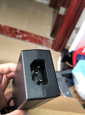 FSP030-DGAA3电源适配器，24V=1.25A，实物