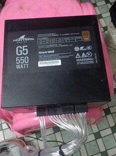 长城电源g5 550w铜牌,升级电源了,使用的少,有一点点灰
