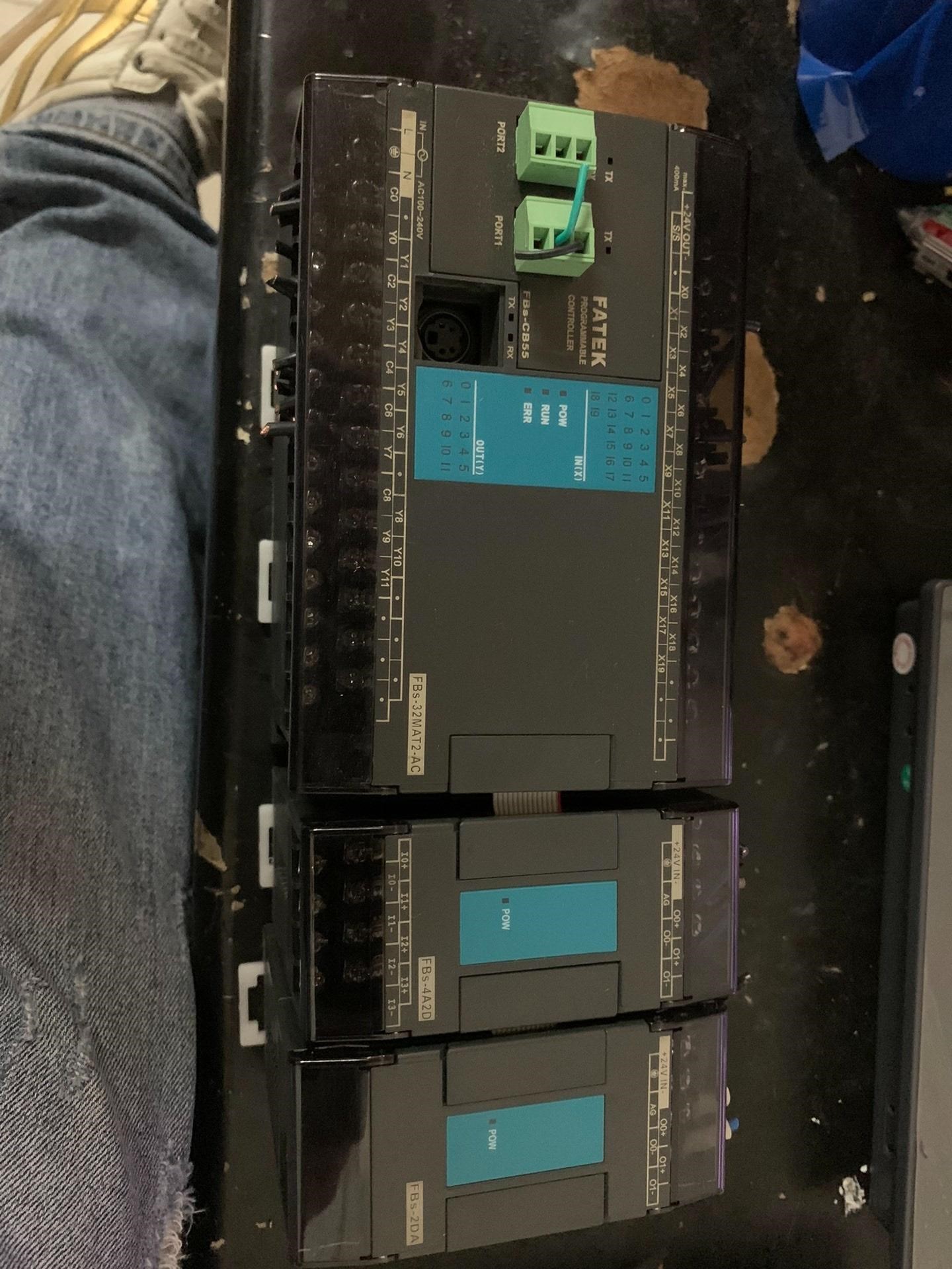 永宏PLC-FBS-32MAT2-AC +模拟量扩展模块 F