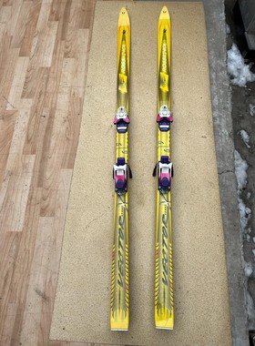 出售ROSSIGNOL 183金鸡滑雪板TYROLIA固定器
