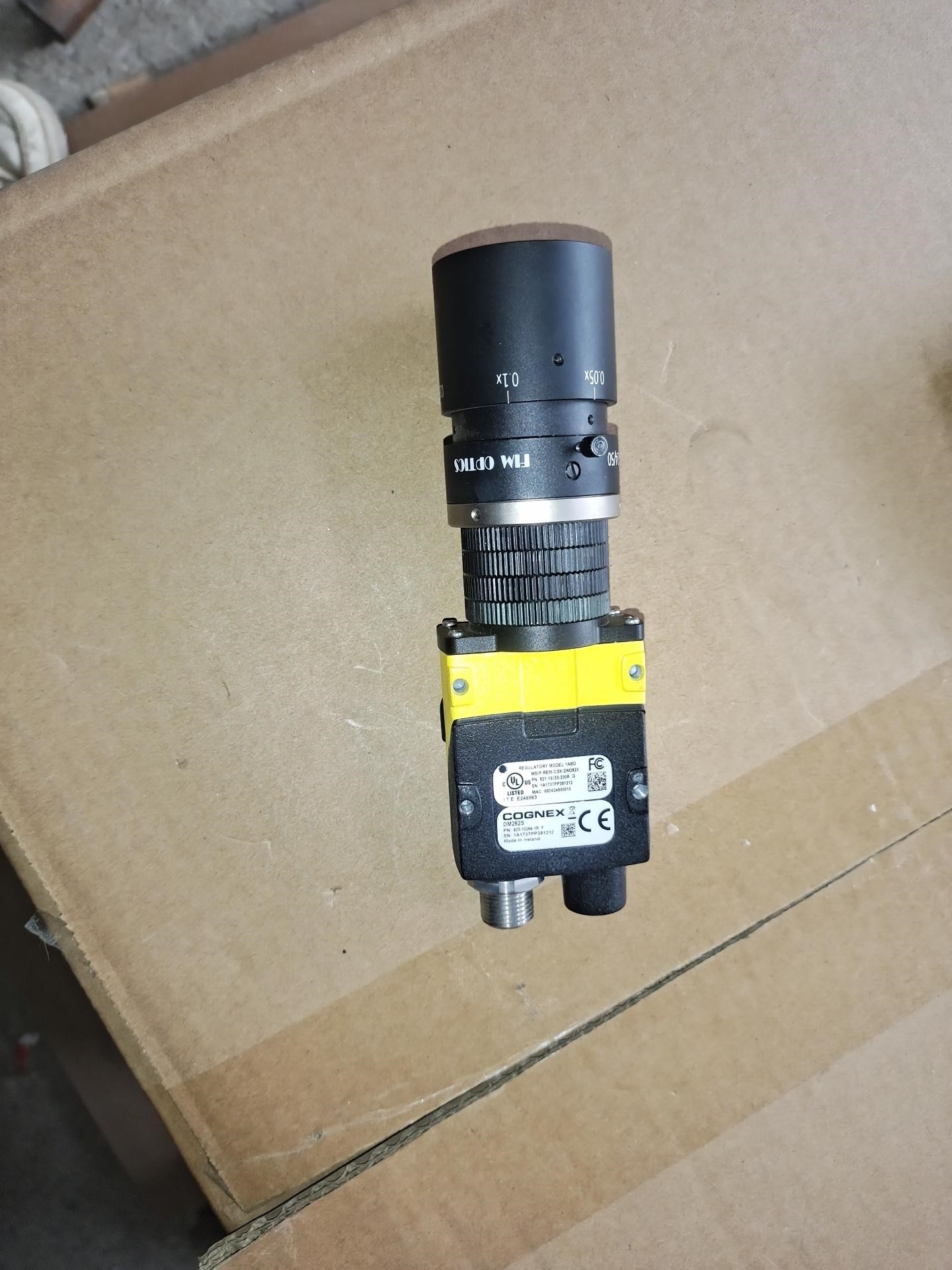 康耐视DM262S读码器，成色如图，功能包好的，前面罩子差螺