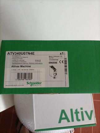 ATV340U07N4E 施耐德变频器 0.75KW ，全新