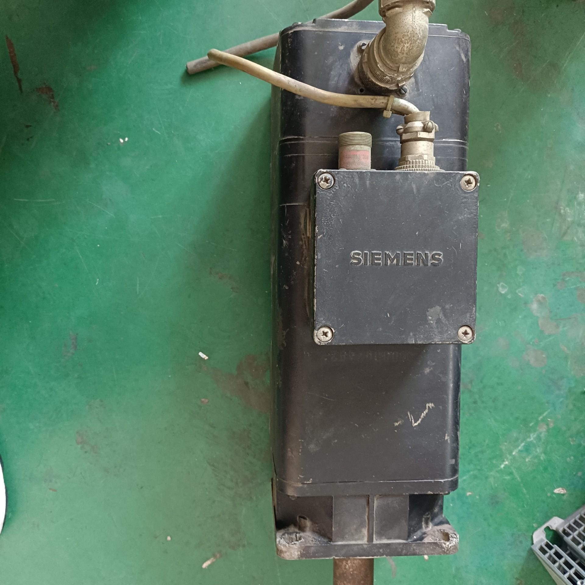 二手拆机西门子伺服电机1FT5074-0AC01-2-Z 现