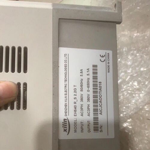 西林2.2千瓦变频器。  EH640。