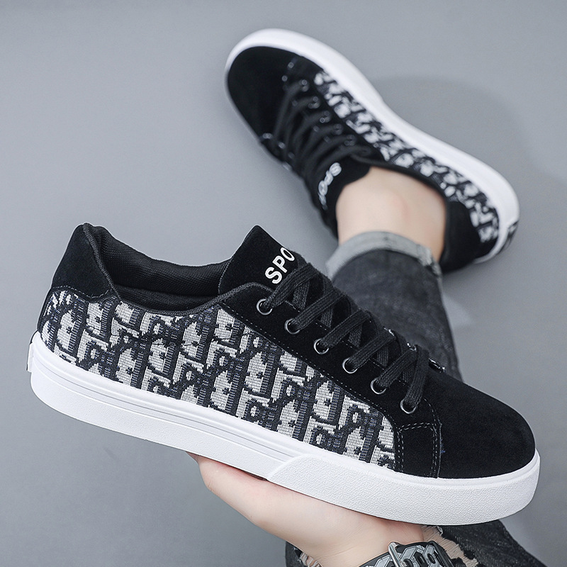 休闲运动情侣港风帆布鞋时尚透气板鞋绣花运动鞋少年男女学生鞋时