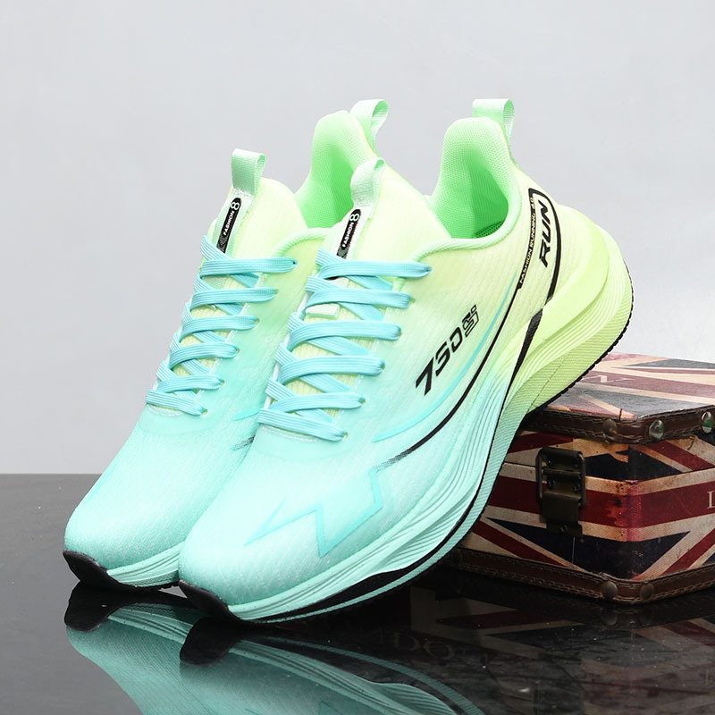 休闲运动男鞋春夏网面休闲跑步鞋轻便新透气飞织鞋潮流软底情侣老