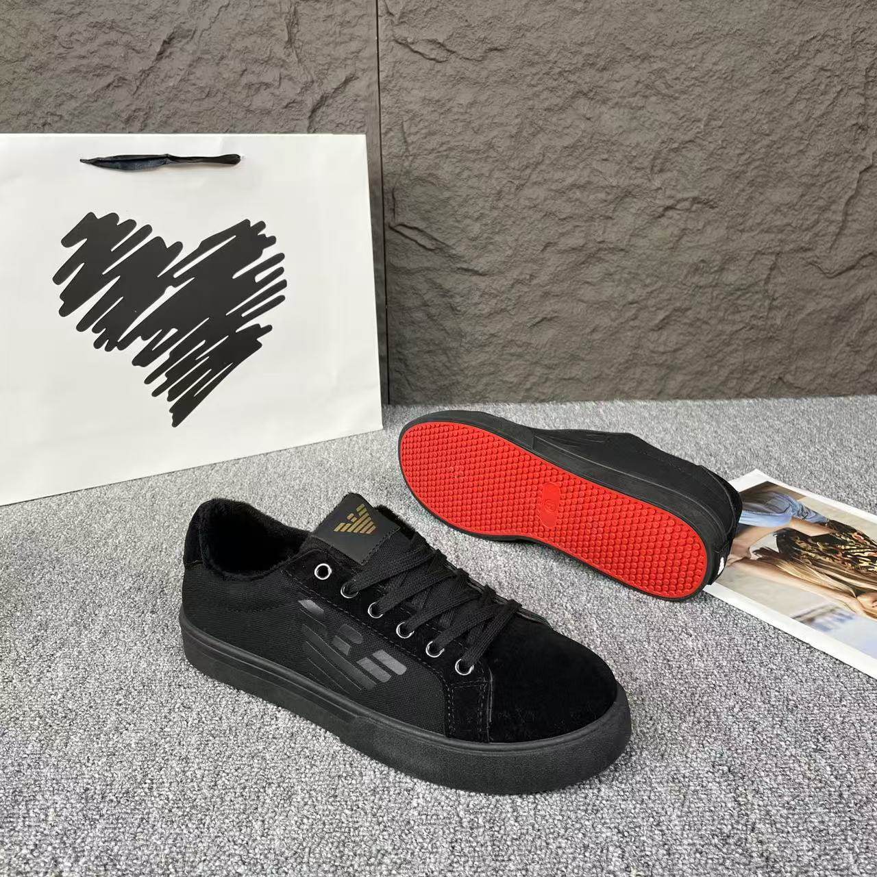 休闲运动百搭新款帆布鞋2025滑板鞋时尚透气运动潮鞋黑色校园休闲,流行男鞋,休闲板鞋,淘宝优惠券,粉丝福利购,淘宝优惠卷