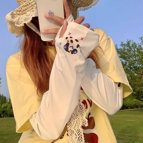 夏天冰丝袖套防晒冰袖女士防紫外线轻薄宽松大码透气开车卡通护袖