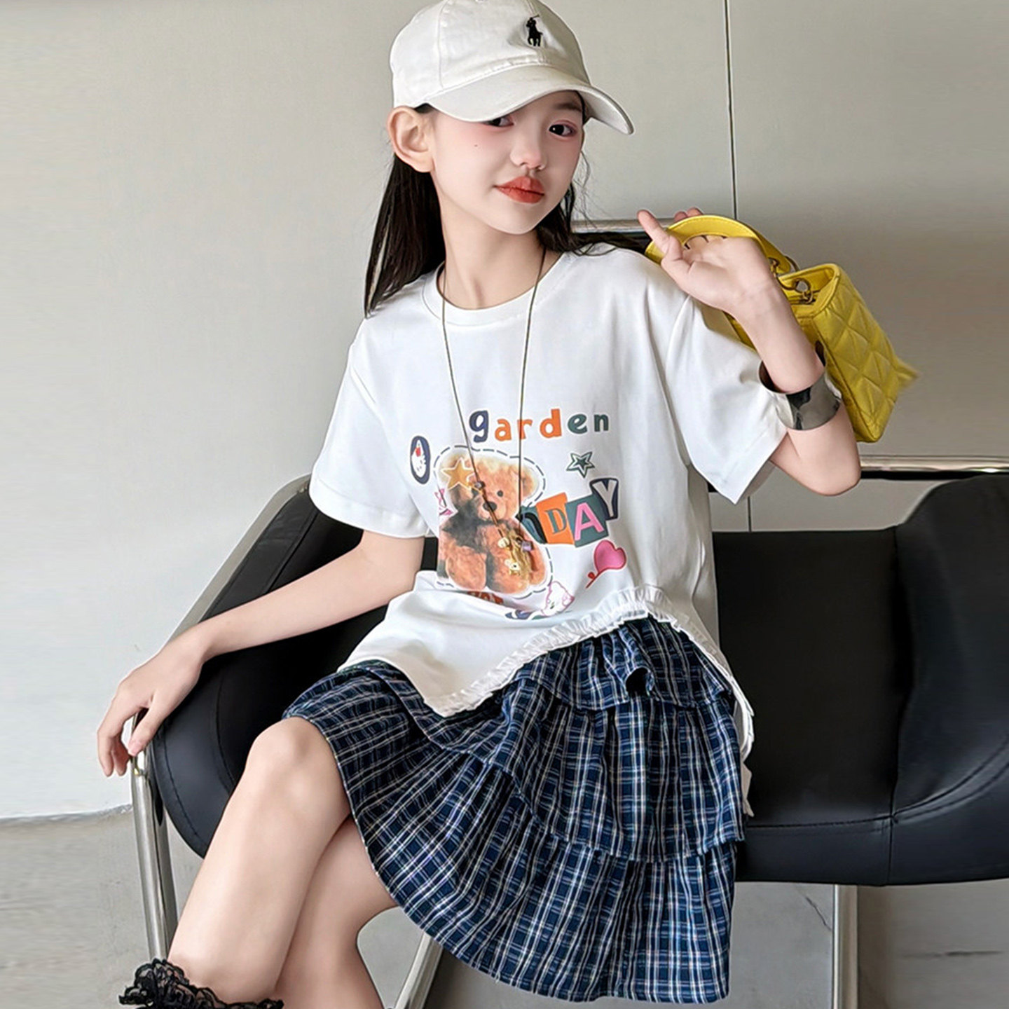 女童套装夏装2026新款儿童洋气白色开衩T恤衫格子短裙两件套休闲