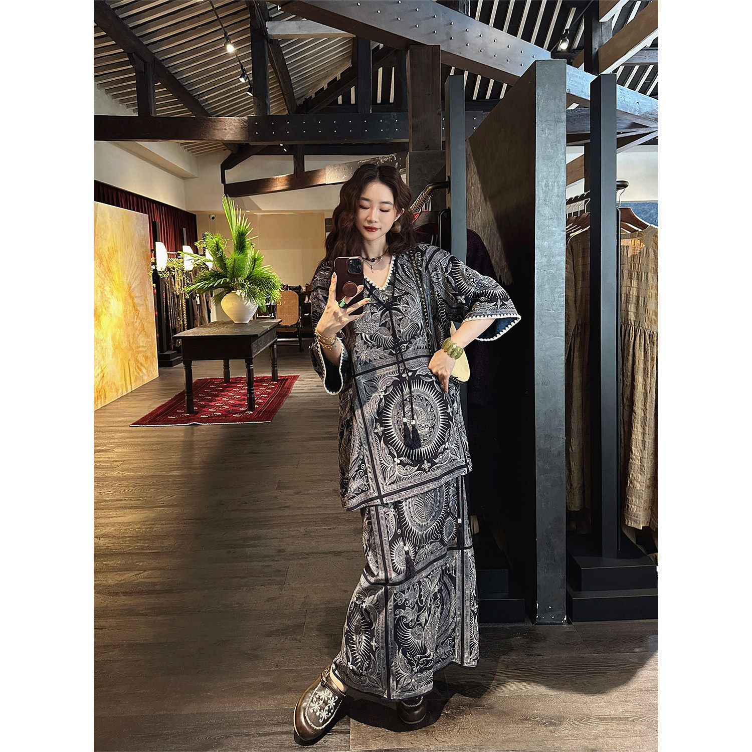 【呼呼专享】三吉黑花【梵灵】双面直喷苗族蜡染印花套装新款