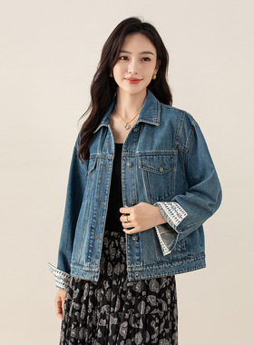 Eworld25秋季复古水洗牛仔外套女设计感拼接印花翻边袖外套X65529