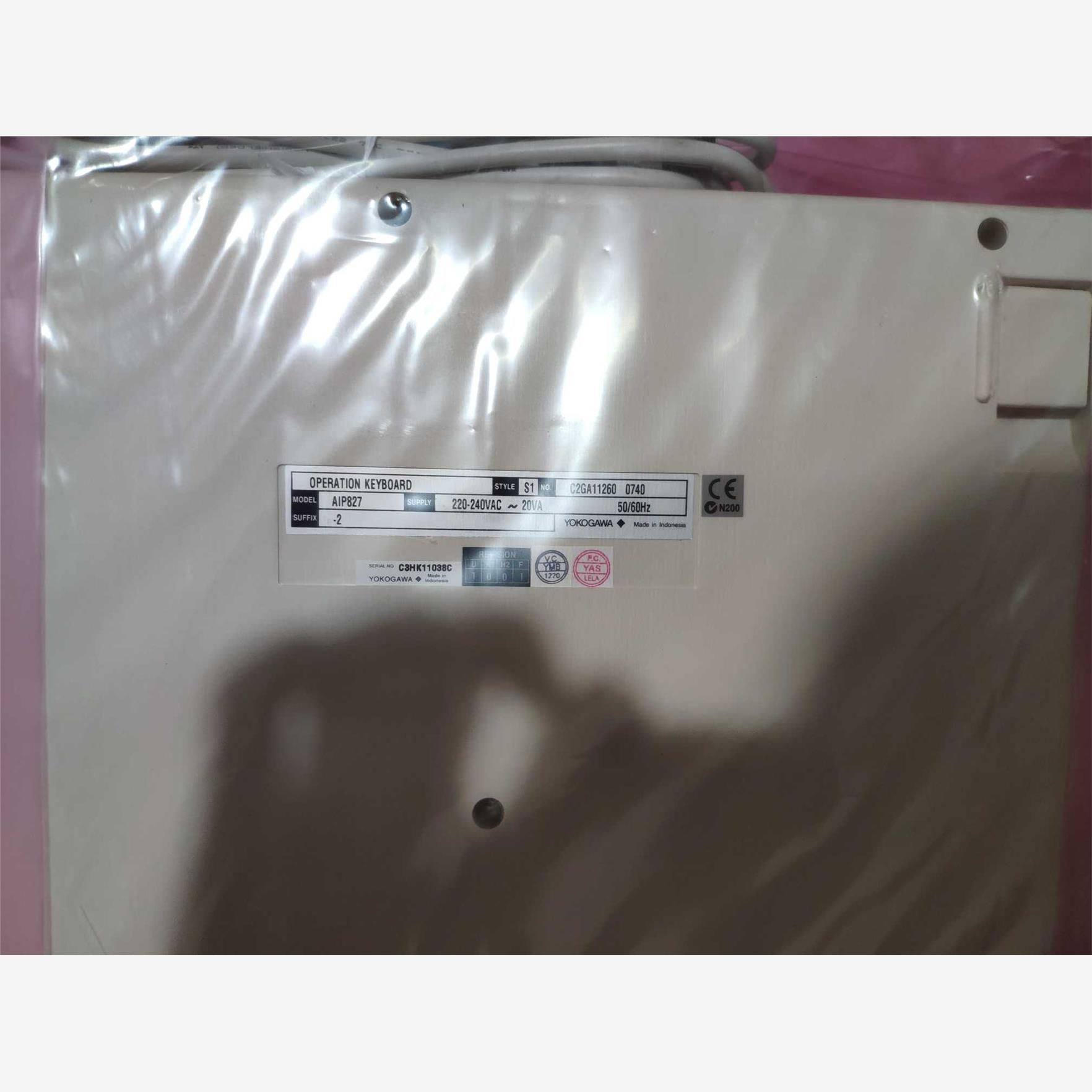日本横河YOKOGAWA工业操作键盘 AIP827-2
