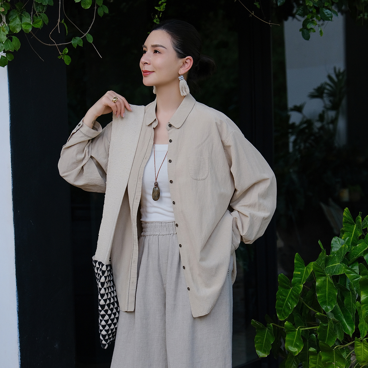 亚麻复古文艺休闲显瘦衬衫