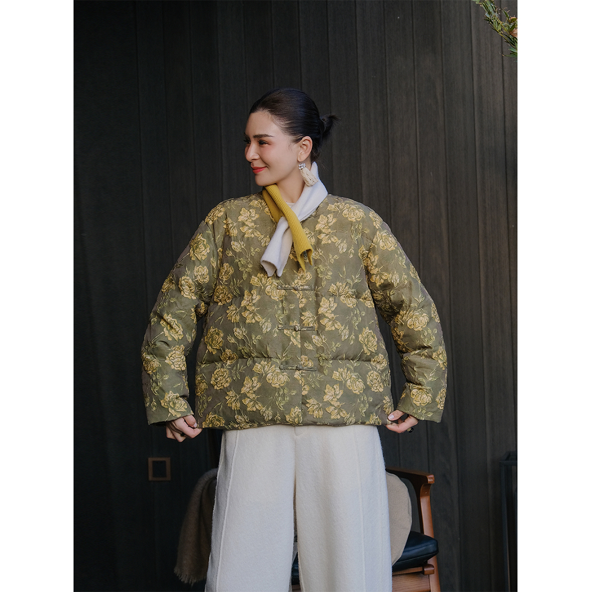 提花新中式90白鹅绒羽绒服