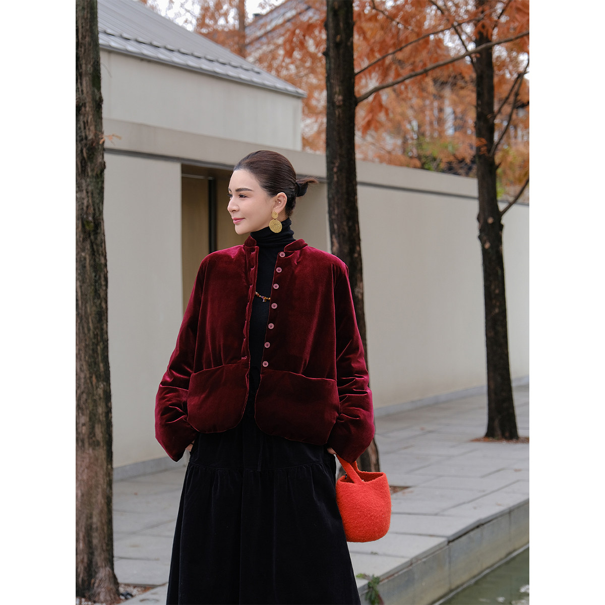 麻霖2025冬季新品复古丝绒小立领95白鸭绒新中式羽绒外套,女装/女士精品,羽绒服,淘宝优惠券,粉丝福利购,淘宝优惠卷